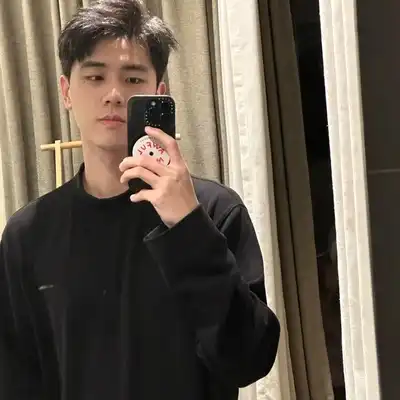 秦飞彤